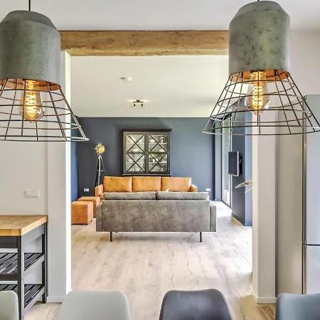 Tranquil Farmhouse In With Hot Tub And Garden * Rijsbergen